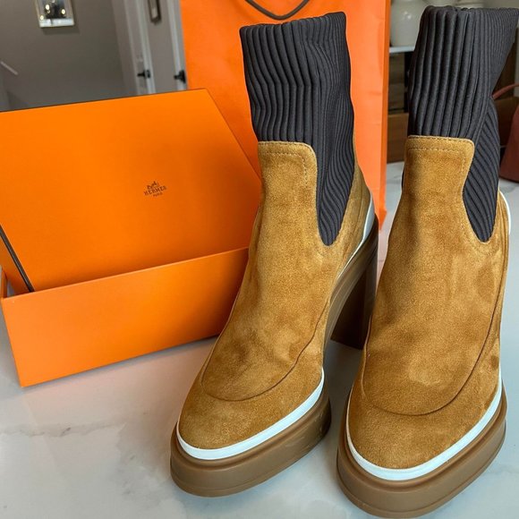 Hermes Shoes - REDUCED - $275 - HERMES Vandal ankle boots size 39